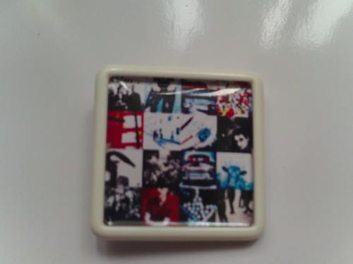 Achtung baby album cover - baby,