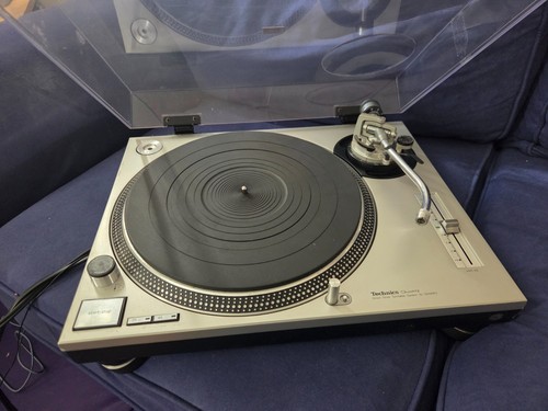 Technics 1200mk2 turntable - technics, sl-1200mk2