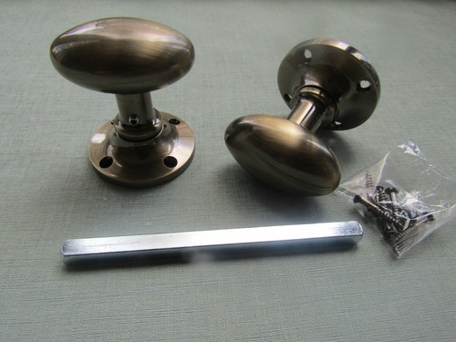 Door knobs handles - , old