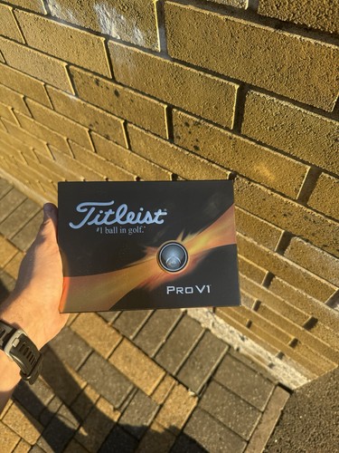 Titleist pro golf balls - v1,