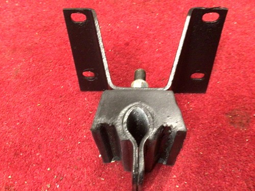 Triumph stag engine mounting - triumph,