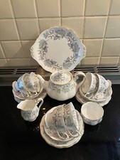 Royal Albert Bone China England "Silver Maple" Tea Set 22 Pieces. UK P&P incl.