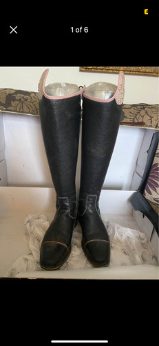 Niro boots size small - 5,