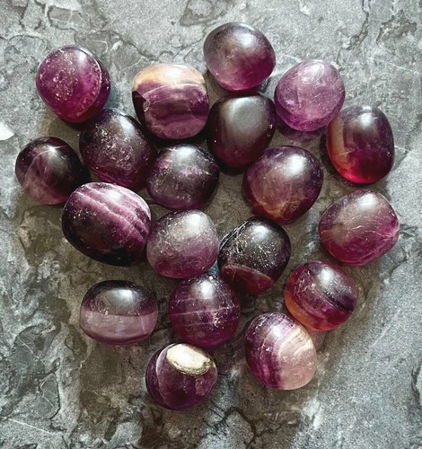 Tumbled stones natural - tumbled,