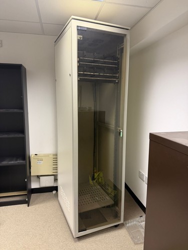 42u server network data - server,