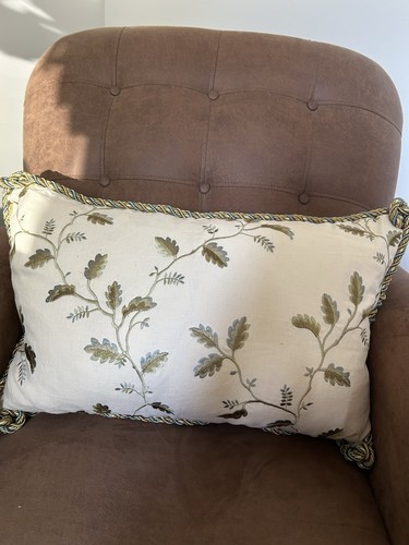 Pair cushions colefax - pair,
