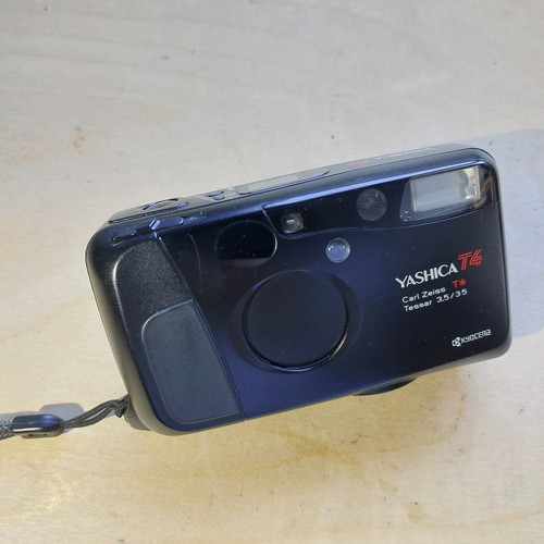 Yashica carl zeiss - yashica, t*