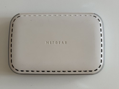 Netgear fs608v3 100mbps port - fs608v3, 8-port