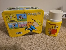 Vintage 1980 PEANUTS  - METAL Lunchbox WITH THERMOS Charlie Brown, Snoopy, Lucy