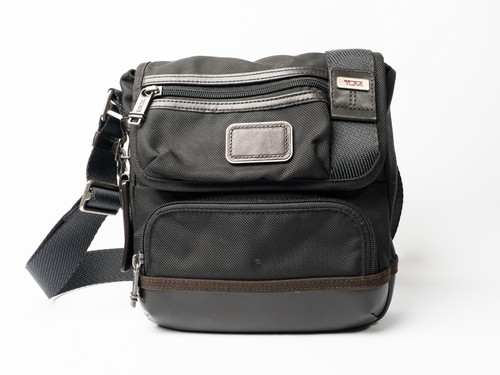 Tumi barstow crossbody alpha - crossbody,