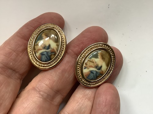 Vintage glass cameo clip - vintage,
