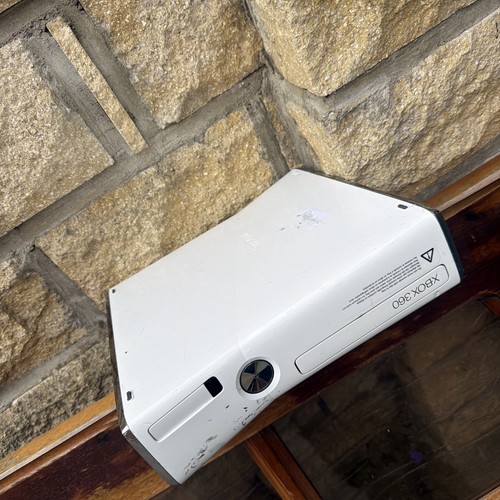 Xbox 360 slim - white,