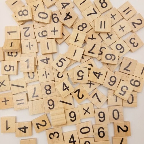 100 200 wooden scrabble - 100,