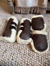Kentucky Sheepskin vegan  Tendon & Fetlock boots Size large/full good cond 