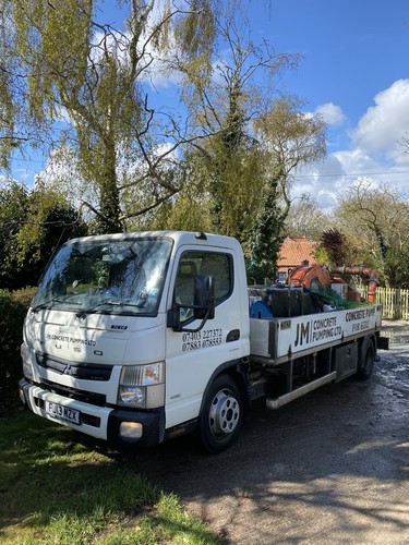 Concrete and liquid screed - and,