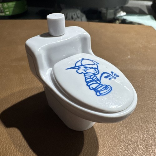 Vintage toilet cistern - vintage,