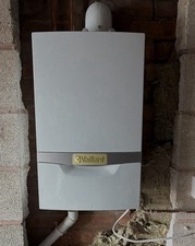 Vaillant ecoTEC plus 415 (VU