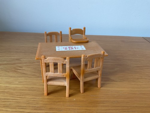 Sylvanian families table - sylvanian,