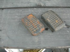 BEDFORD CF PEDAL RUBBERS : 