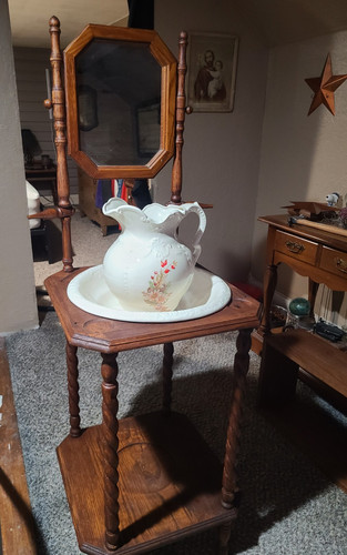Victorian antique wooden - victorian,