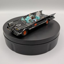 Corgi 267 - Batmobile w/ Batman & Robin (Excellent, 1st Issue, 1966)