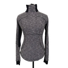 Lululemon Base Runner Half 1/2