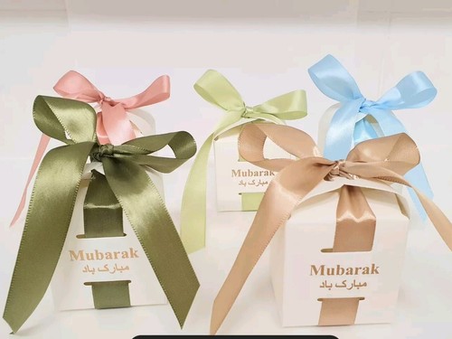 Boxes for favour - boxes, £15.
