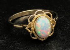cultured opal ring 9ct gold oval size P 1/2 / US 7 3/4. New. Gift box.