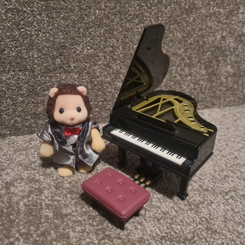 Sylvanian families grand piano - families,