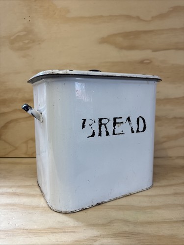 Vintage white enamel - white, bread