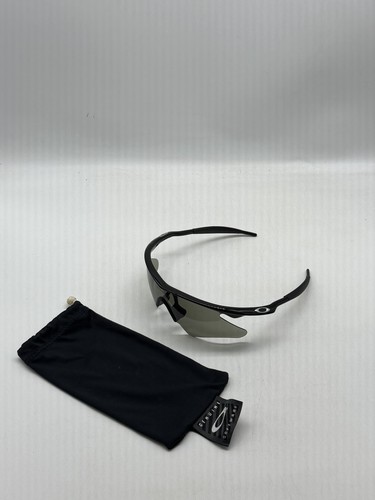 Oakley frame sunglasses - oakley, m