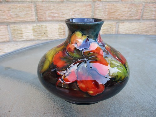 Moorcroft flambé hibiscus - moorcroft,