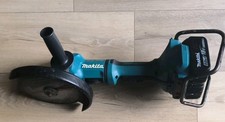 Makita DGA900 18v/36v Cordless