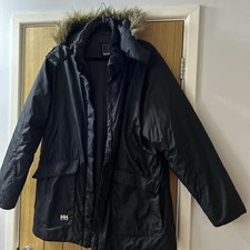 Men’s Helly Hansen Winter Coat Parka Style. Size XL. Black. Zip Off Hood.