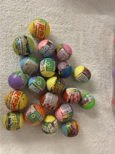 Toy filled capsules - capsules,