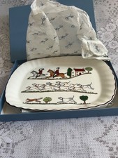 WEDGWOOD HUNTING SCENE ROBERT