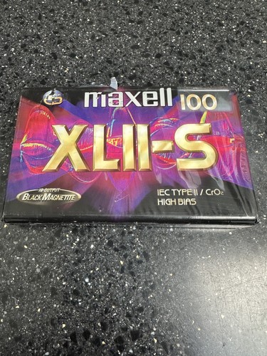 New sealed maxell xlii 100 - sealed,