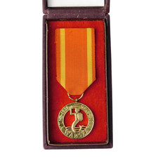 4716 WW2 POLISH MEDAL FOR WARSAW 1939–1945 POLAND