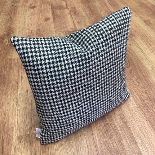 Handmade harris tweed - harris,
