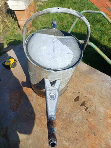 Nice vintage galvanised - nice,