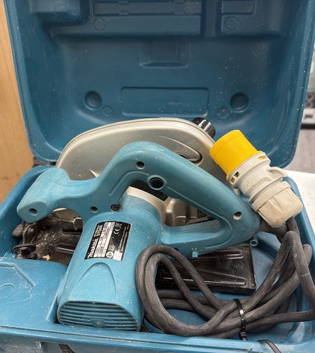 Makita 5704r circular - saw, with