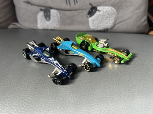 Hot wheels vehicle - 3,