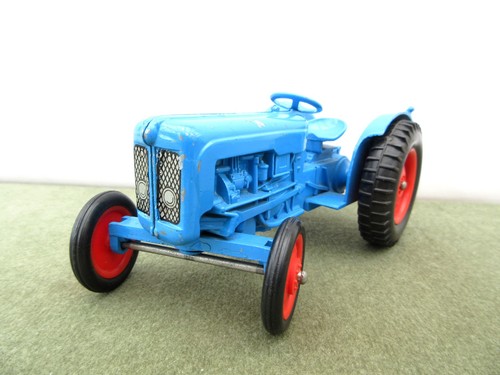 Crescent toys 1809 - crescent, fordson