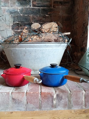 Creuset cast iron - cast,