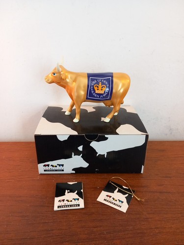 Cow parade westland queen - parade, queen's