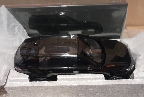 Lcd black range rover - 1:18,
