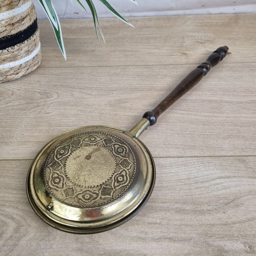 Vintage brass bed warmer - brass,