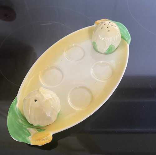 Buttercup carlton ware egg - carlton, cup
