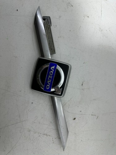 Volvo v50 mk2 badges design - mk2, r-design