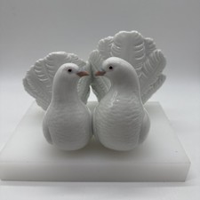 Lladro "Couple of Doves"